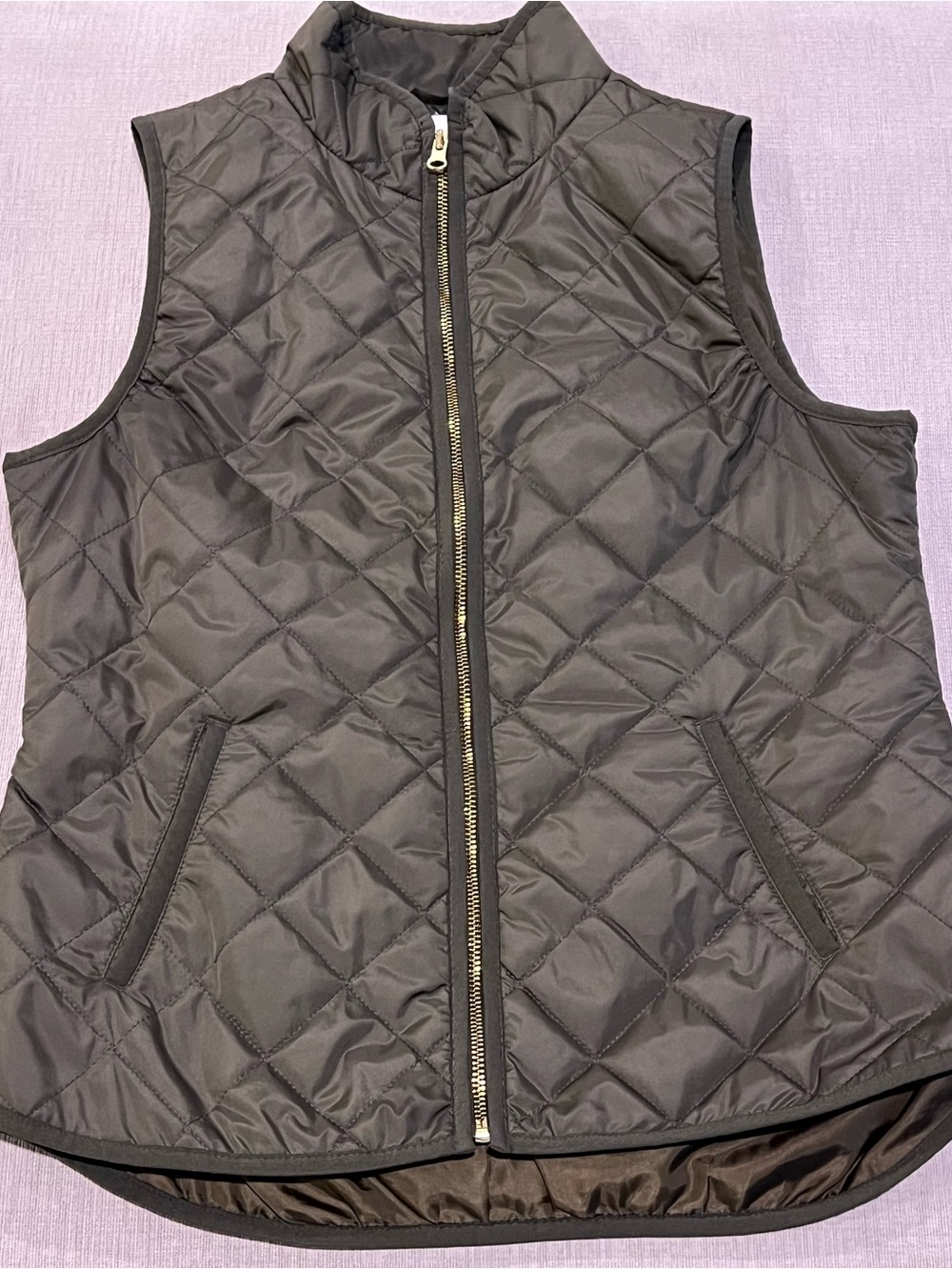 Old Navy Olive Green Lightweight Quilted Puffer Vest with Gold Zipper